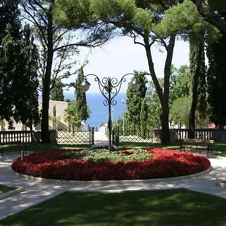 公寓 Bellevue Plava Laguna 波雷奇